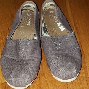 Womens toms